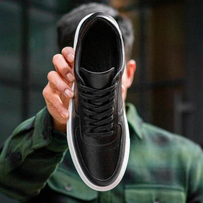 Élégance Noire : Chaussure Moderne et Intemporelle